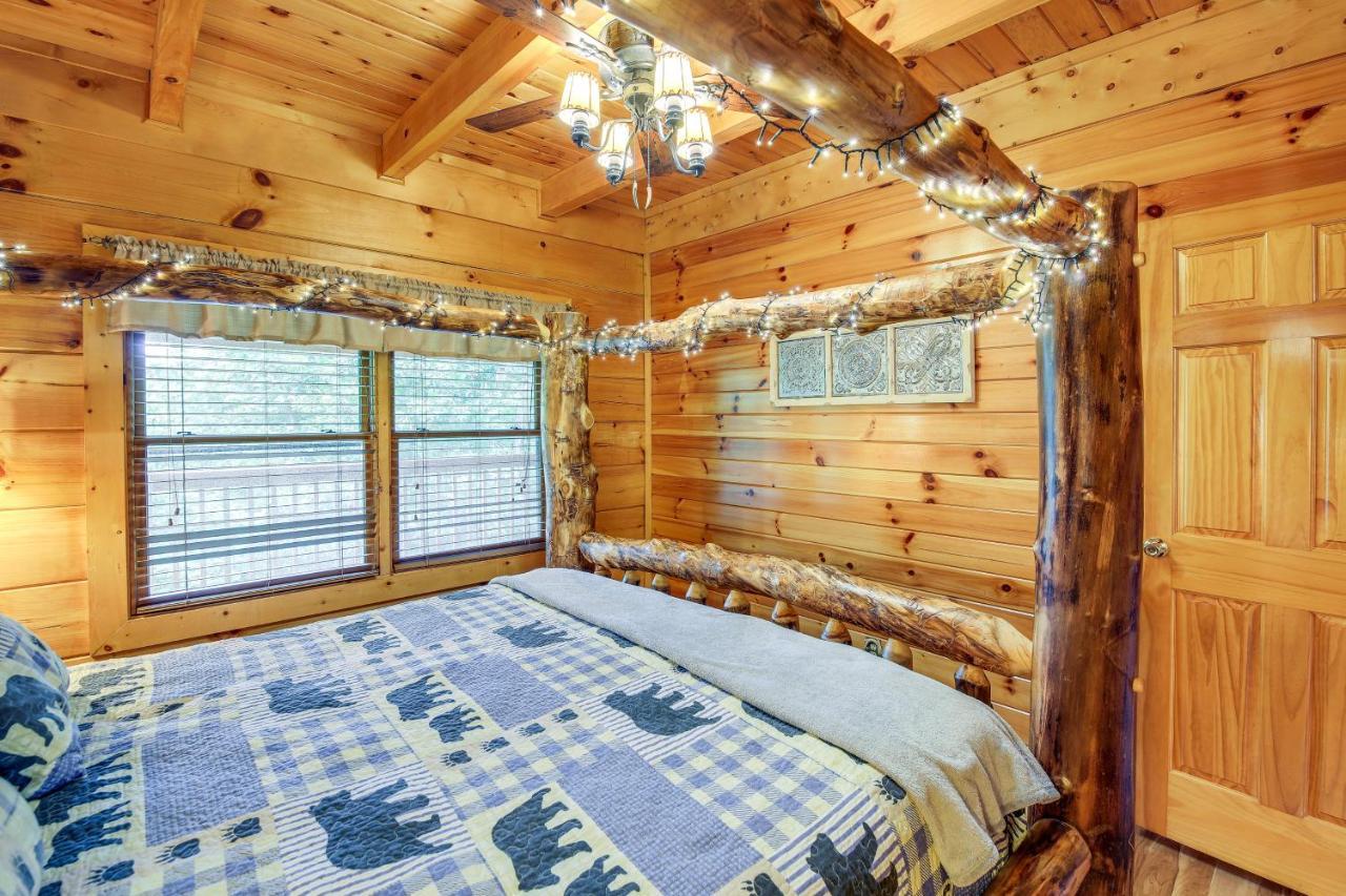 Sevierville Cabin With Wraparound Deck And Lake Access Exterior photo