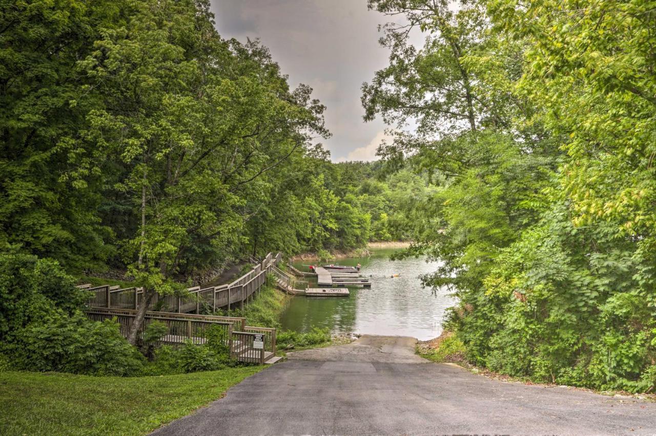 Sevierville Cabin With Wraparound Deck And Lake Access Exterior photo