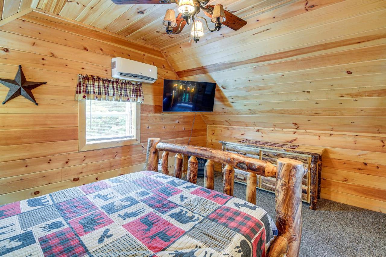Sevierville Cabin With Wraparound Deck And Lake Access Exterior photo