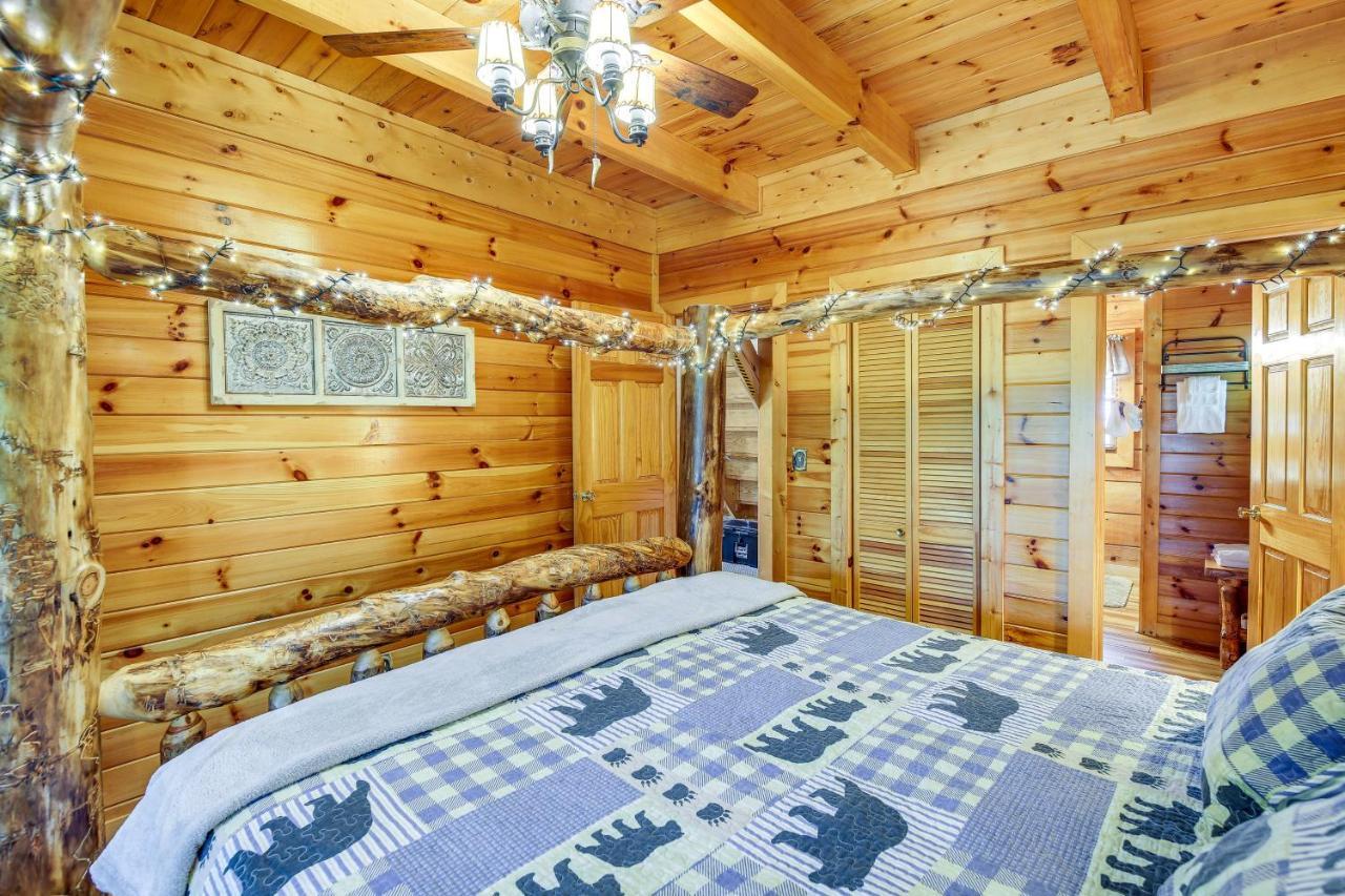 Sevierville Cabin With Wraparound Deck And Lake Access Exterior photo